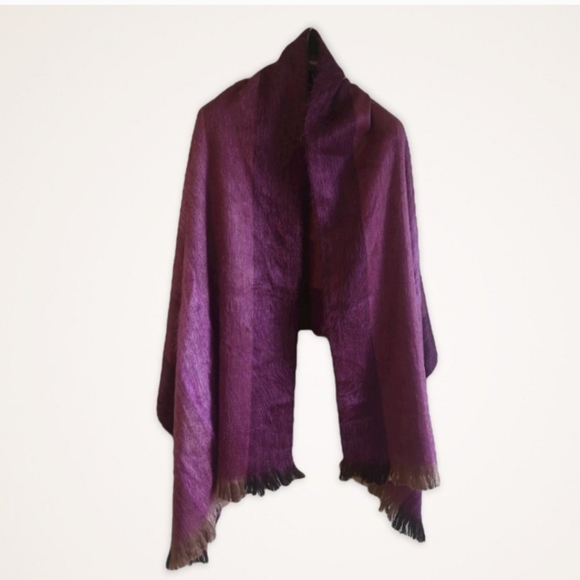 Soft purple shawl / scarf - Picture 1 of 4